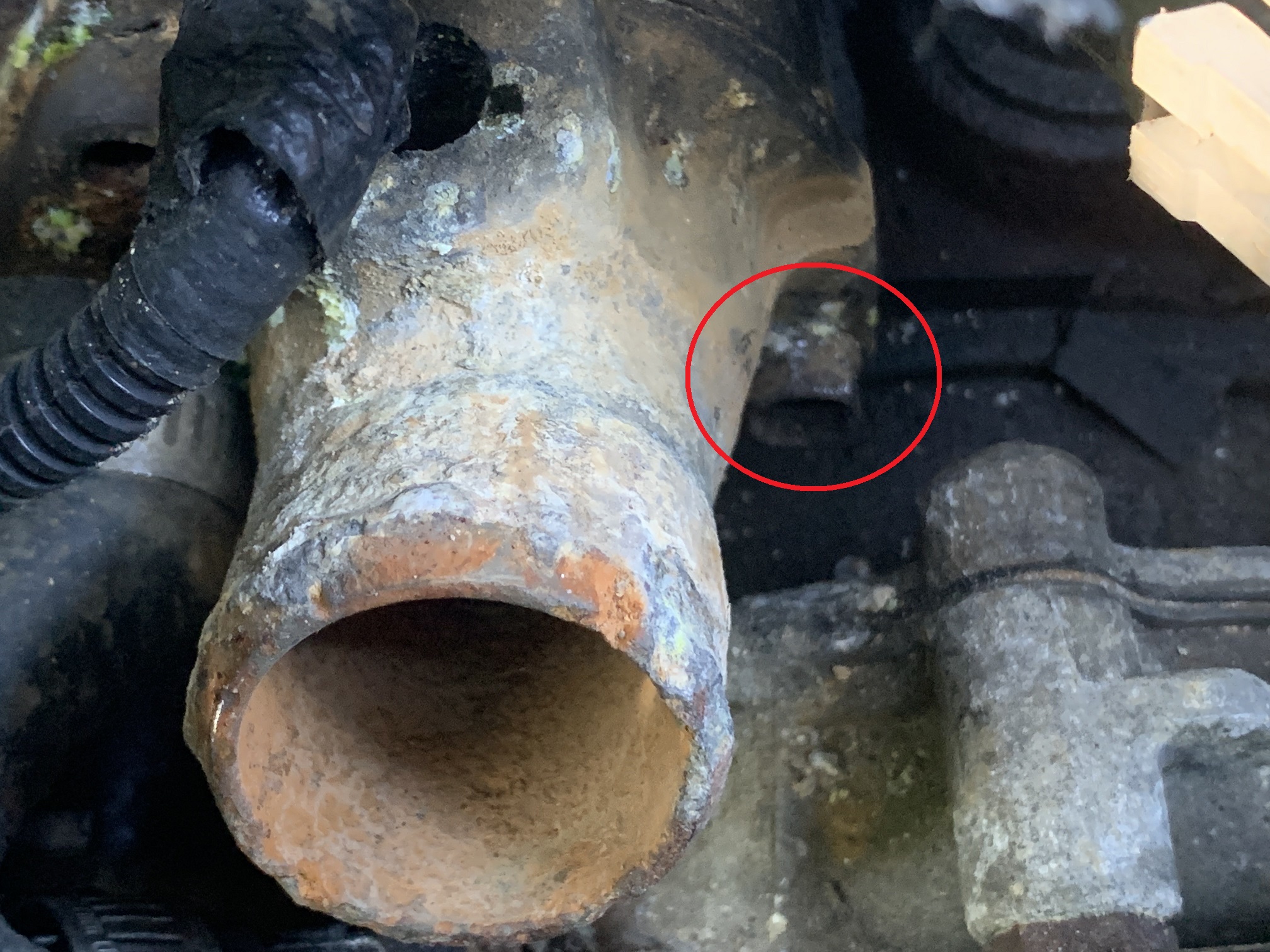 need help getting thermostat housing off Box Tech